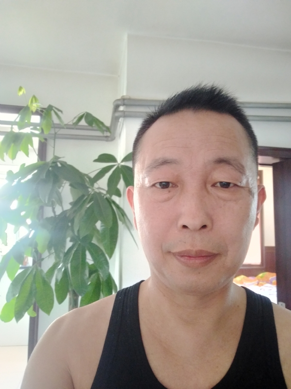 简单快乐百姓网的第一张照片--烟台中老年相亲网